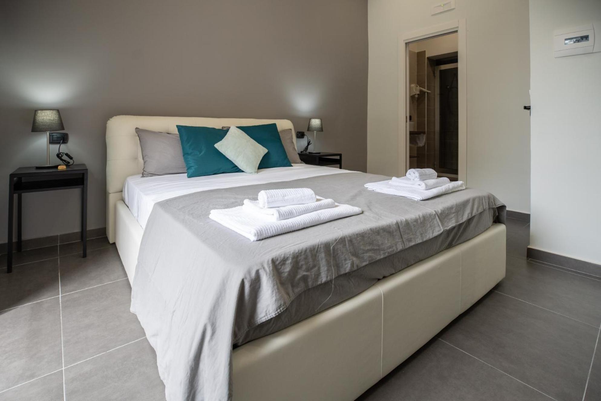 Doria Suites Napoli Eksteriør billede